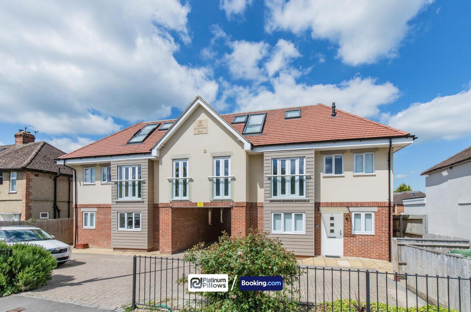 Modern Oxford 2 Bedroom Apartments, Families & Contractor Accommodation, Near John Radcliffe Hospital Exterior foto
