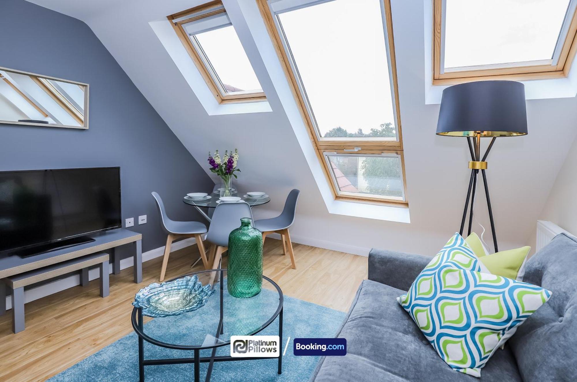 Modern Oxford 2 Bedroom Apartments, Families & Contractor Accommodation, Near John Radcliffe Hospital Exterior foto
