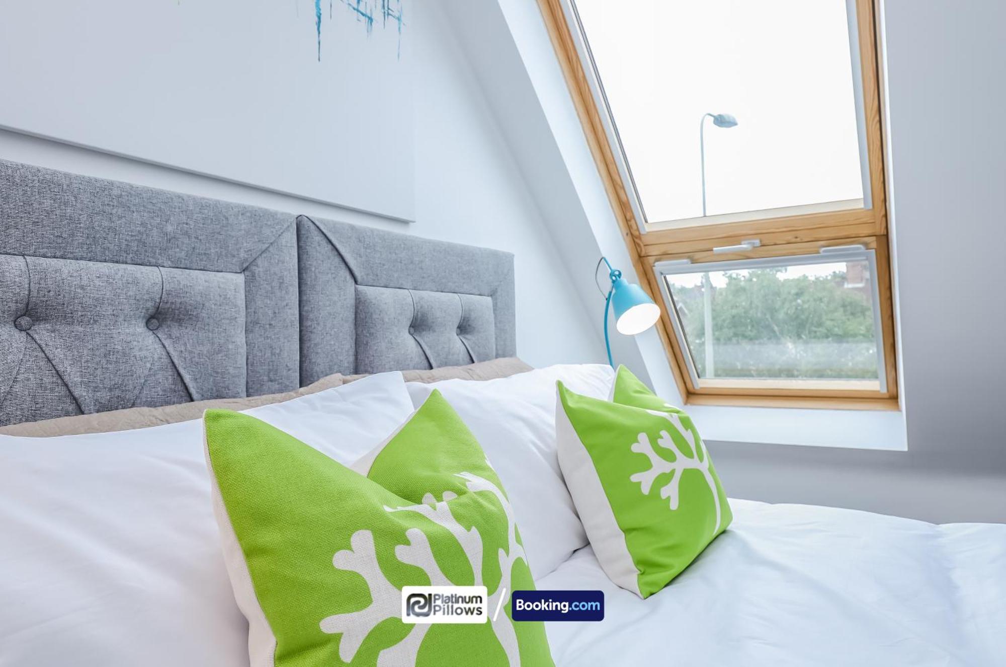 Modern Oxford 2 Bedroom Apartments, Families & Contractor Accommodation, Near John Radcliffe Hospital Exterior foto