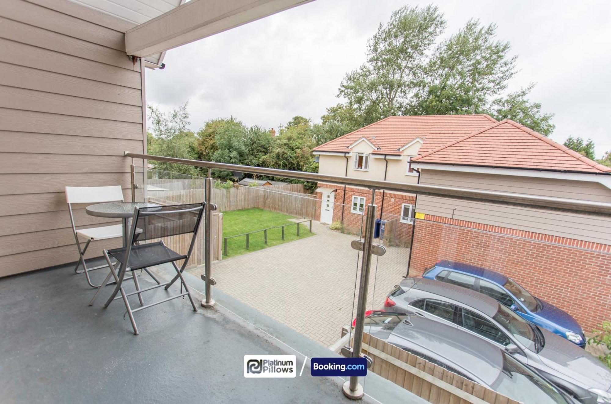 Modern Oxford 2 Bedroom Apartments, Families & Contractor Accommodation, Near John Radcliffe Hospital Exterior foto