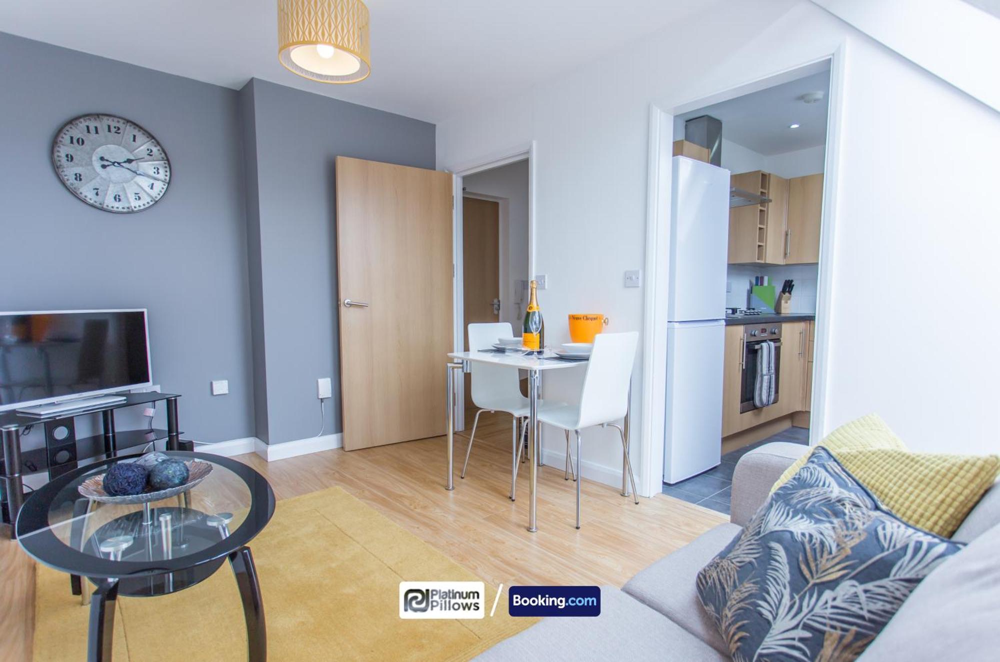 Modern Oxford 2 Bedroom Apartments, Families & Contractor Accommodation, Near John Radcliffe Hospital Exterior foto